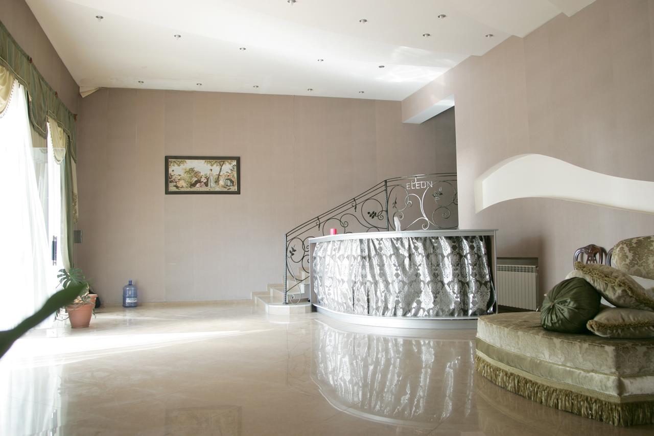Eleon Hotel Kutaisi Ngoại thất bức ảnh